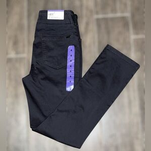 UP! Pants Black Pull-On Stretch Slim Leg Size 4 29” Inseam